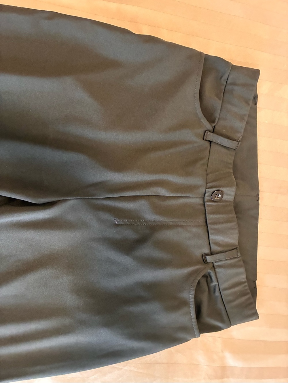 Brand new croft& barrow black Women's Capris - Picture 2 of 4